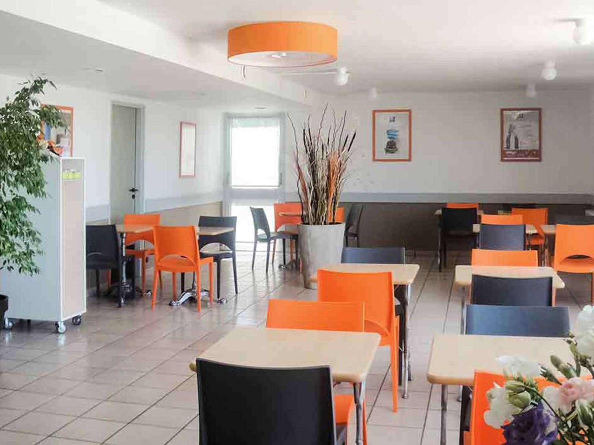 Ibis Budget Chatellerault Nord Екстериор снимка