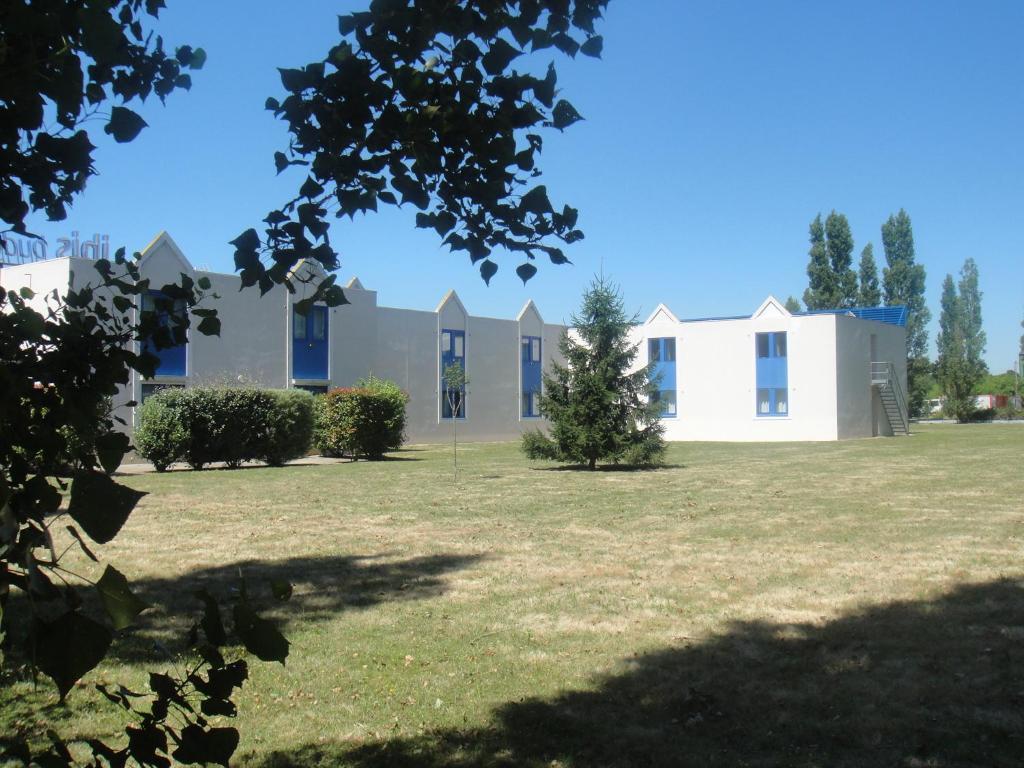 Ibis Budget Chatellerault Nord Екстериор снимка