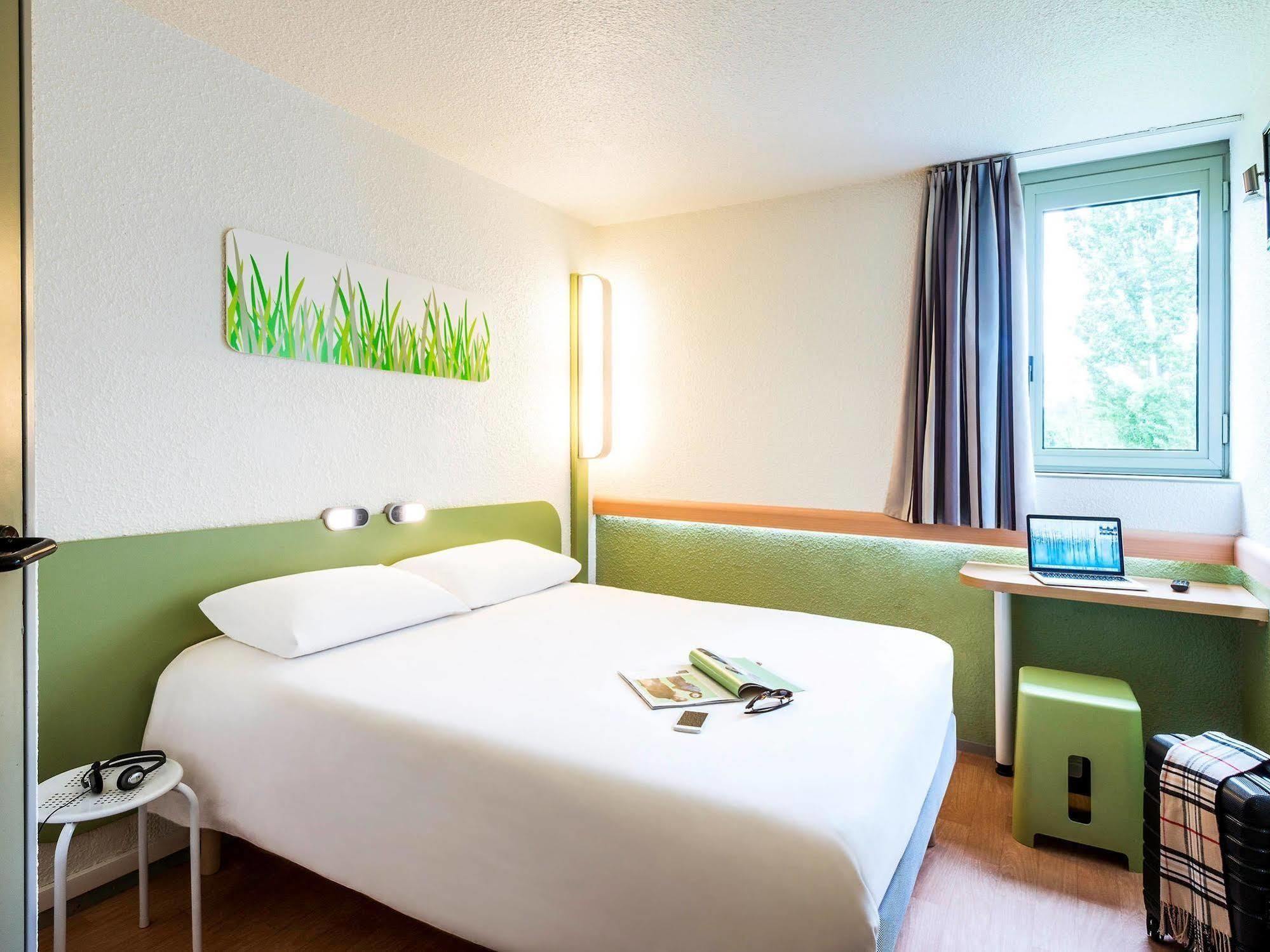 Ibis Budget Chatellerault Nord Екстериор снимка